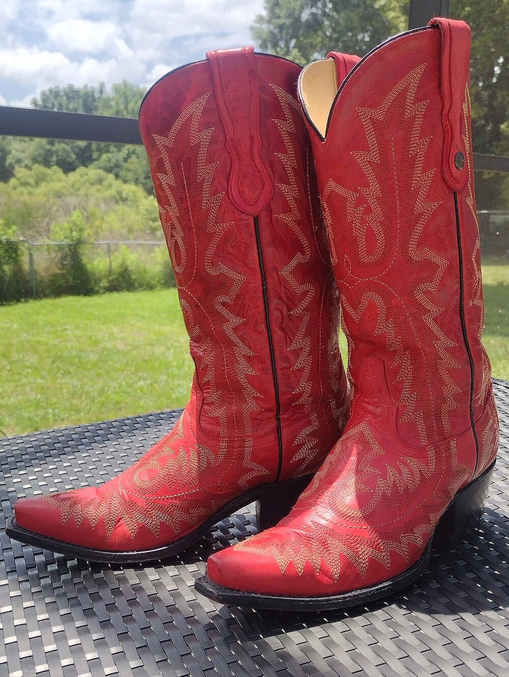 Corral Women's Red Picasso Snip Toe Embroidery Western Cowboy Boots